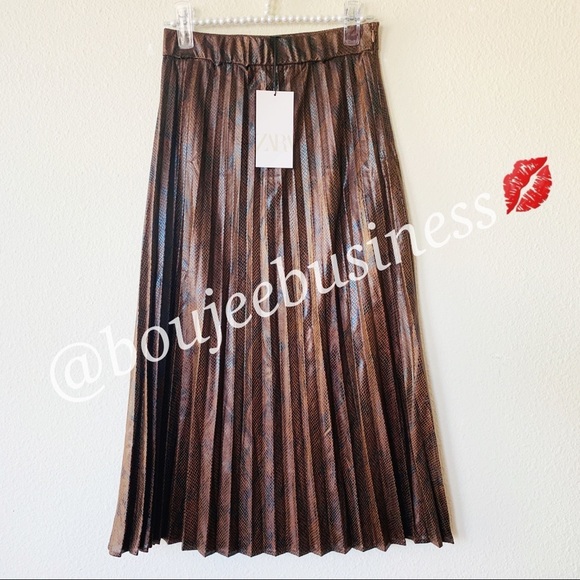 ZARA Animal Print Pleated Skirt - Picture 6 of 6